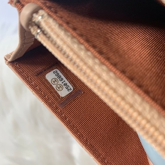 Chanel Archi - Wallet On Chain WOC - Picture 2 of 14